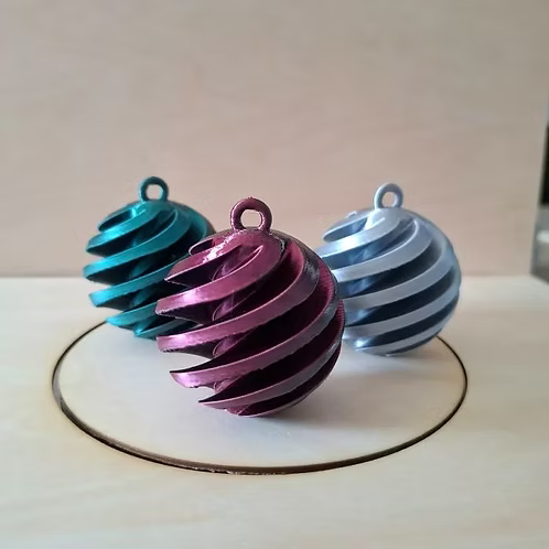 Boule de Noël Spirale – Impression 3D 🎁